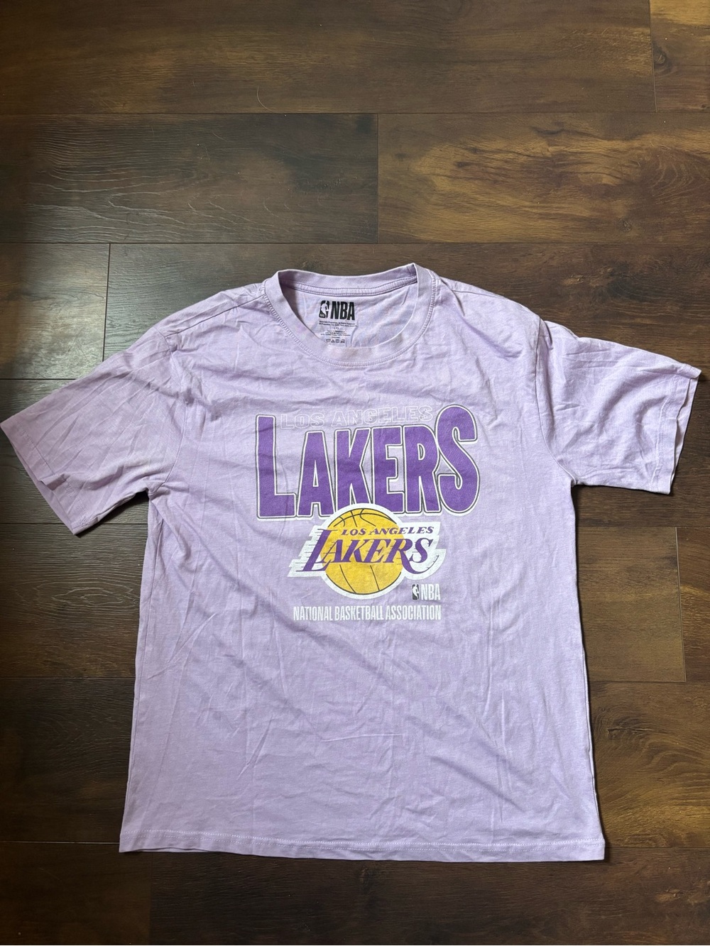 Los Angeles Lakers NBA T-Shirt Large Purple